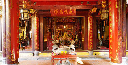 Bach Ma Temple: the oldest in Hanoi's old quarter