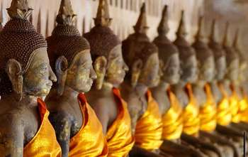Vientiane city tour – Fly to Luang Prabang (B/-/-)
