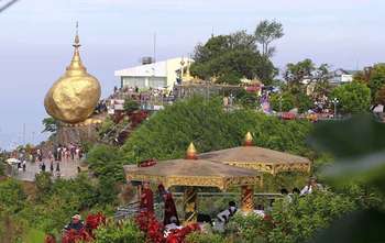Yangon – Golden Rock (B/-/-)
