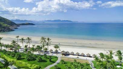 Nhat Le Beach – a fascinating seaside landscape of Quang Binh province