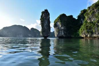 Vietnam-Laos tour 15 days, choose the essential or off the beaten track?