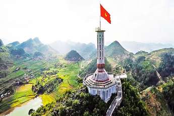 Lung Cu flag tower, a sacred national symbol in Ha Giang