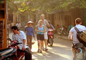 Why Vietnam Attracts Travelers and Retirees