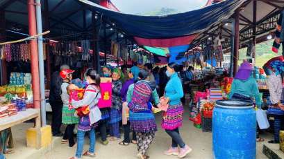 Sin Cheng market – A convergence of cultural identities in Lao Cai