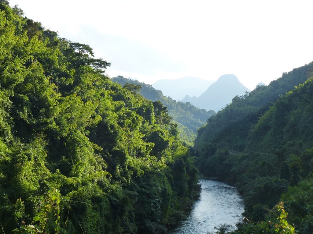 11 reasons to travel to Laos