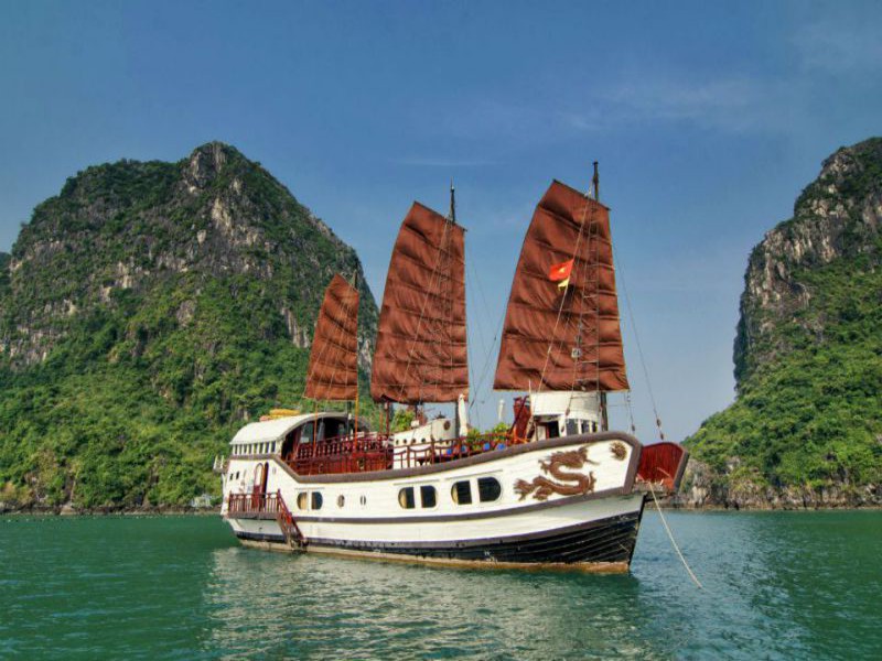 Halong Bay Private Cruise: List of Small Boats