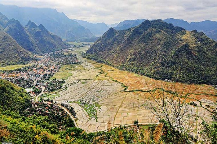 The wild getaway in the peaceful Mai Chau Valley