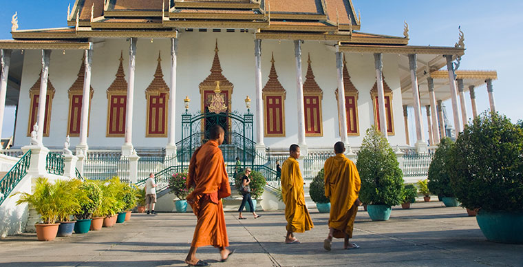 Phnom Penh Travel Guide