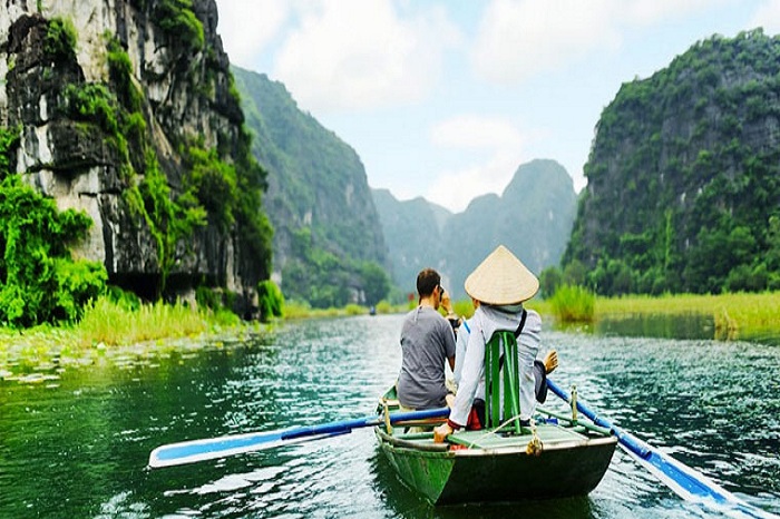 Tam Coc and its unique floating