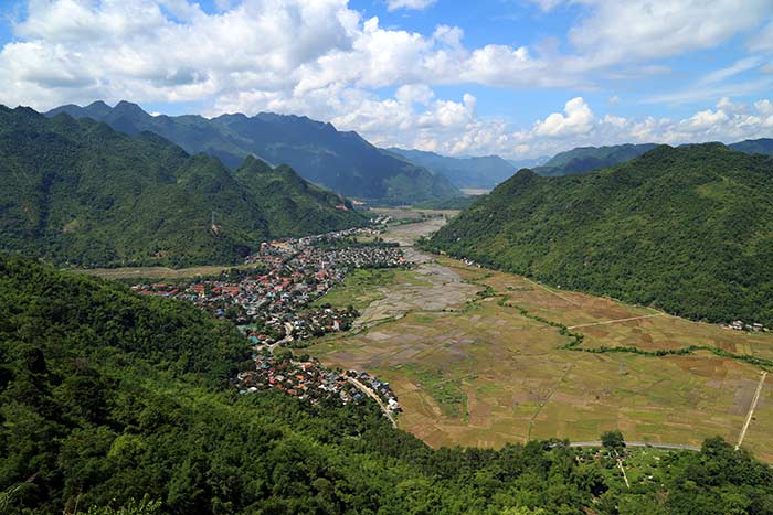 2 or 3 days in Mai Chau the valley