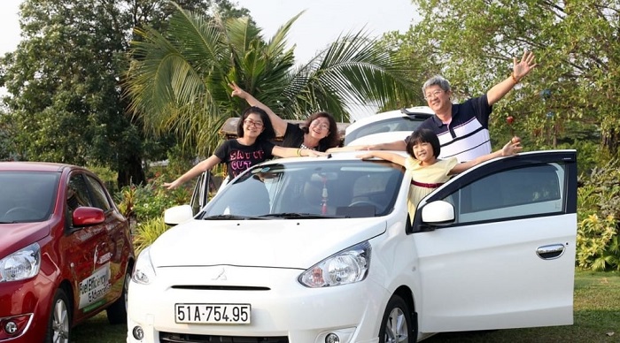 hanoi halong bay travel road go to halong bay from hanoi private car