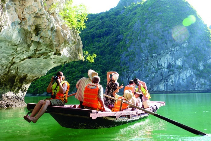 hanoi halong bay travel road go to halong bay from hanoi cat ba island another route