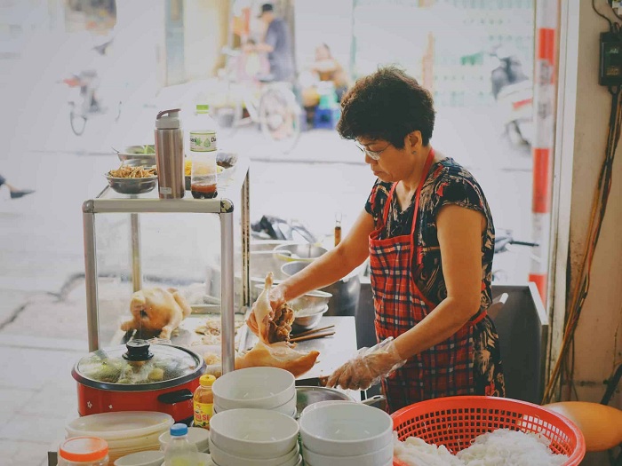 Bun thang culinary speciality of Hanoi restaurant