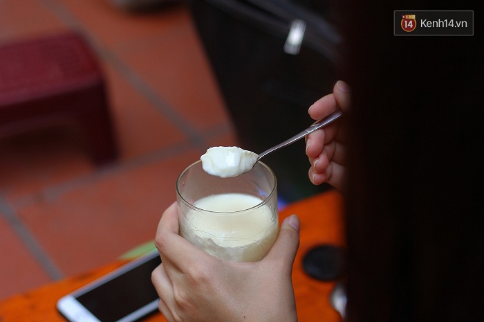 French souvenirs in Vietnamese cuisine yogurt