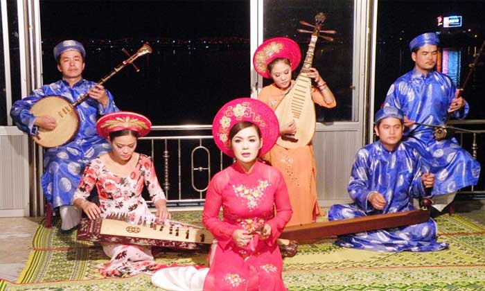 Imperial City of Hue traditional singing