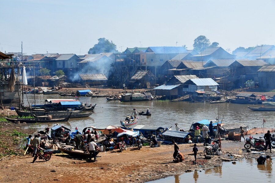 How to travel from Phnom Penh to Siem Reap, Cambodia, Phnom Penh, Siem Reap, transportation to Siem Reap, how to get to Siem Reap, plane, bus, boat, private car, how to get to Siem Reap from Phnom Penh, travel in Cambodia, things to do in Cambodia, what to visit Cambodia, Tonle Sap