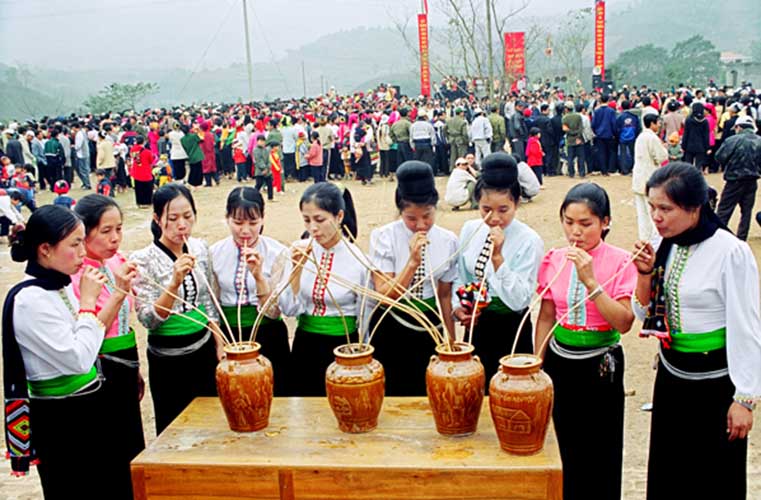 Mai Chau Rice wine