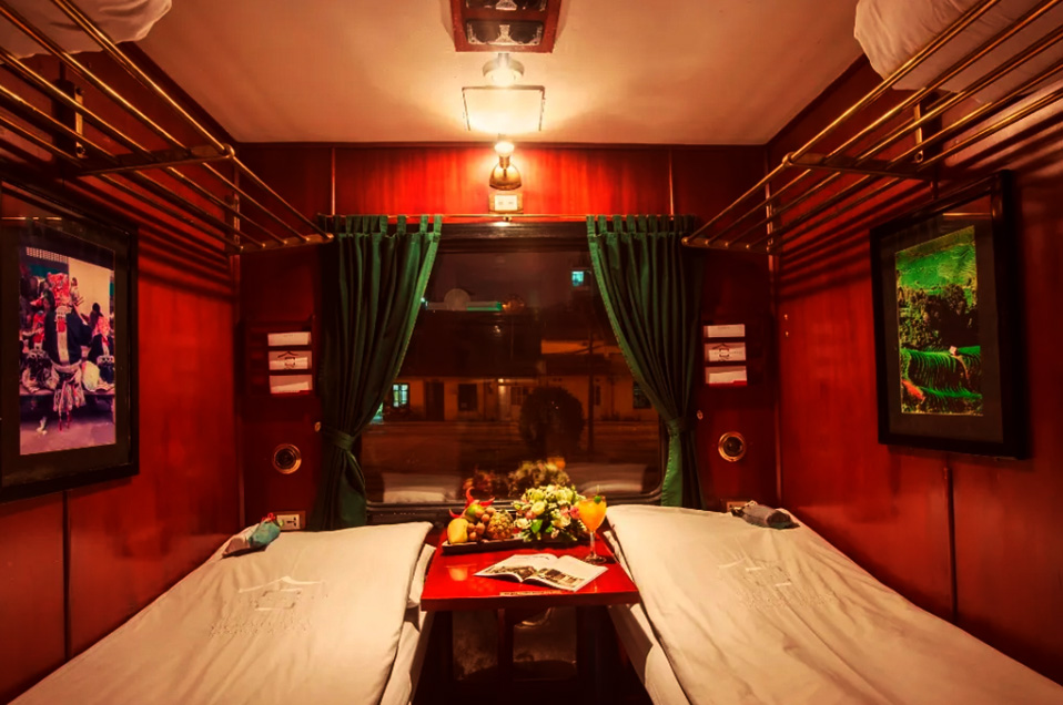 victoria express cabin, hanoi-sapa train, how to get to sapa from hanoi