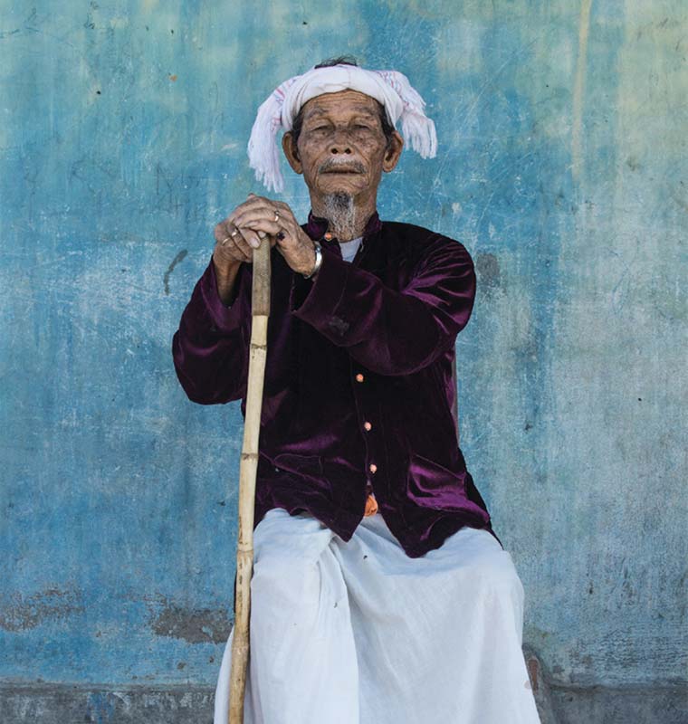 Vietnamese through the eyes of a French Cham tribe