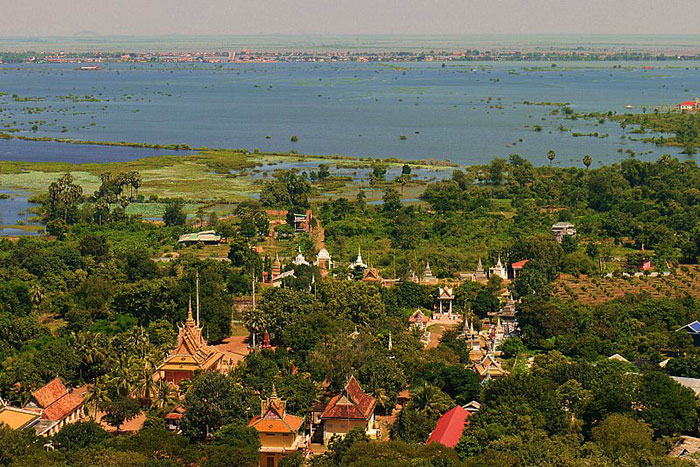 Kampong Chhnang city, Oudong, Tonle Sap river, Tralach, Cambodia travel