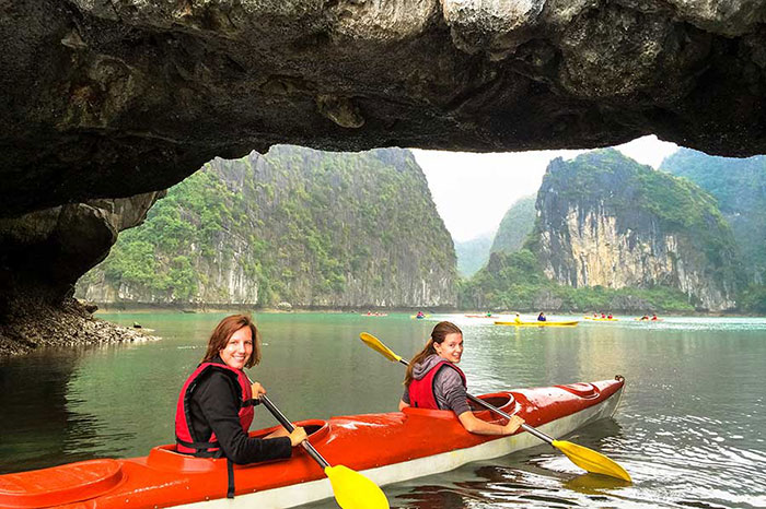 north Vietnam, Fansipan Mountain, hiking in Vietnam, cycling in Vietnam, halong, lan ha, ha giang, dong van, fansipan, phong nha ke bang, Mekong delta, con dao, phu quoc, nha trang, hoi an