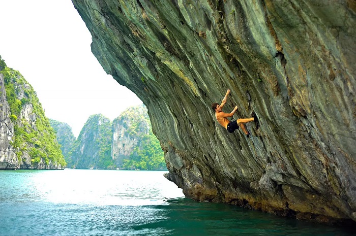vietnam adventurous activities, vietnam adventure, trekking, sandboarding, vietnam tours, adventurous tour in vietnam, mountain climbing, halong bay