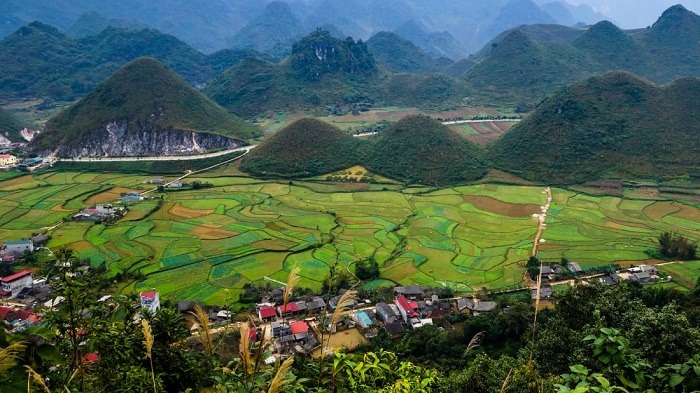 15 beautiful places vietnam, top 15 places vietnam, cnn top 15 places vietnam, vietnam beautiful destinations, dong van ha giang, dong van plateau