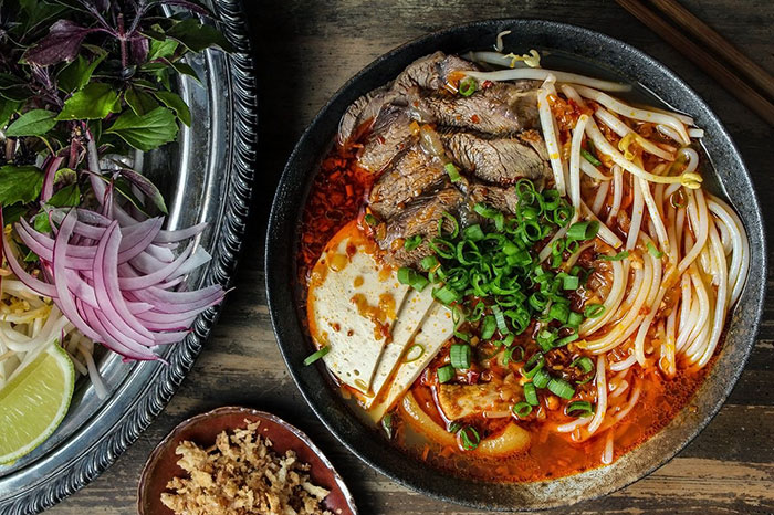 best Vietnamese soups bun bo hue