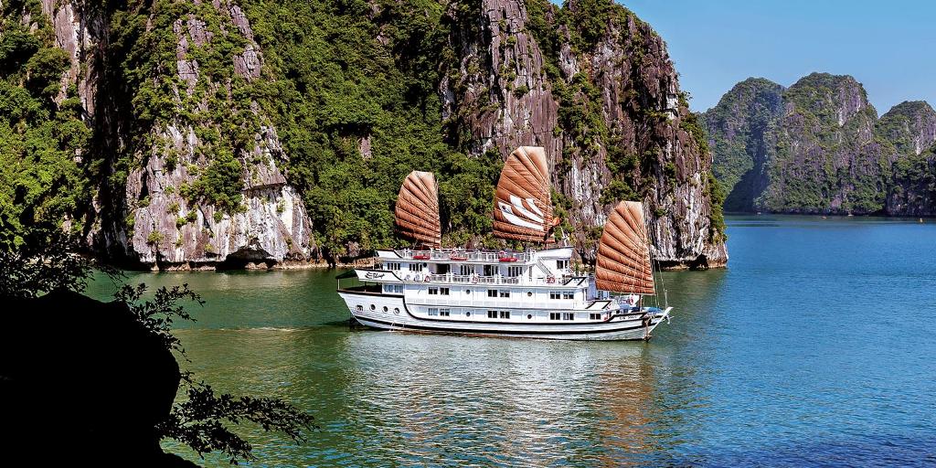 halong bay private cruise, bai tu long bay private cruise, halong bay cruise, how to choose ha long bay cruise, halong bay cruise 2 days 1 night, halong bay cruise 3 days 2 nights