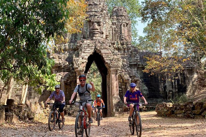 bike Cambodia, Angkor temple, Koh Dach, Kratie, Kampot, Irrawaddy dolphins