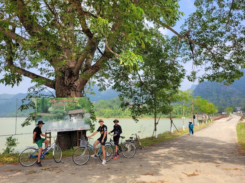 bike ride to thung la temple, van long, ninh binh