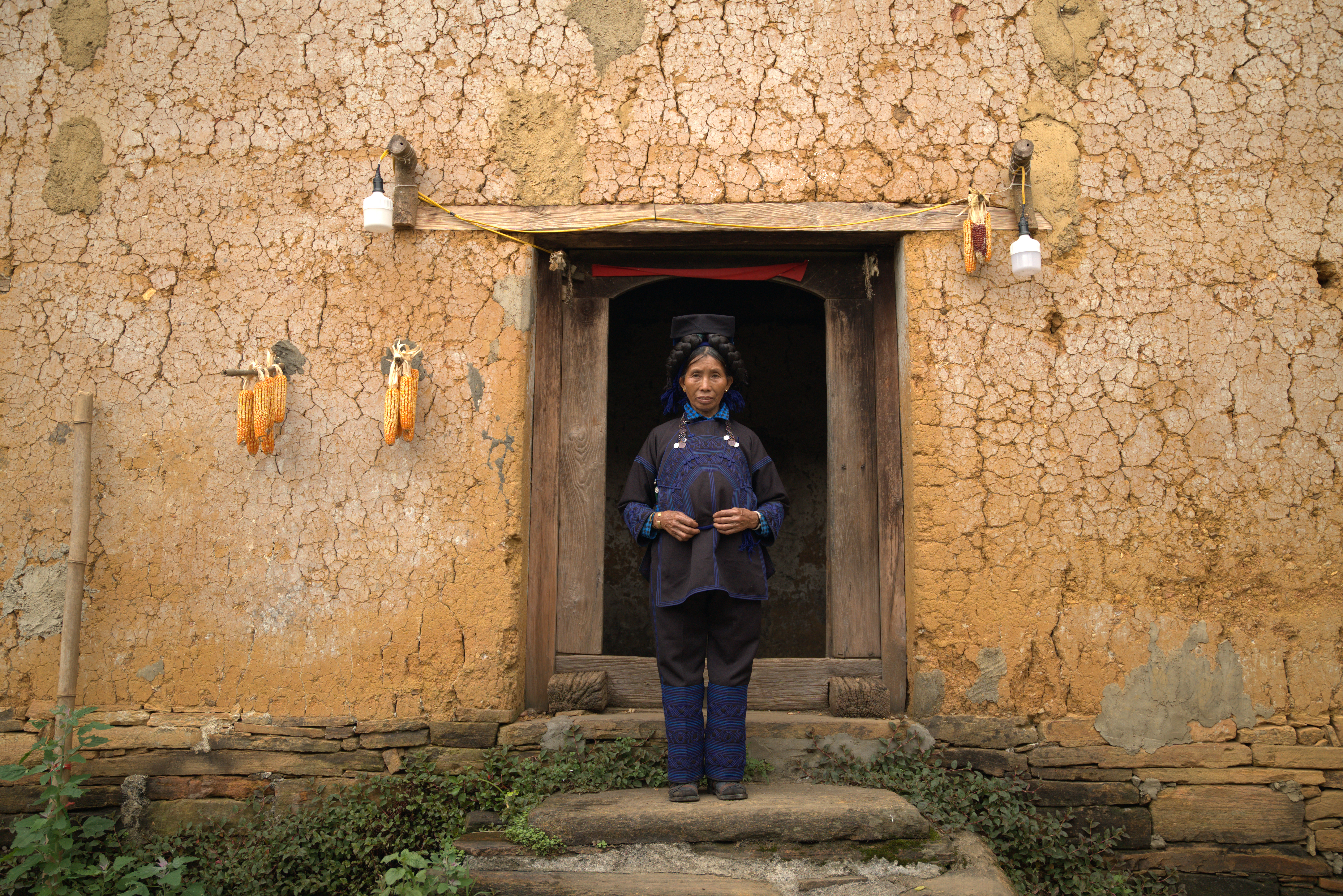 A Black Ha Nhi woman in her traditional clothes. Photo: Authentik Vietnam
