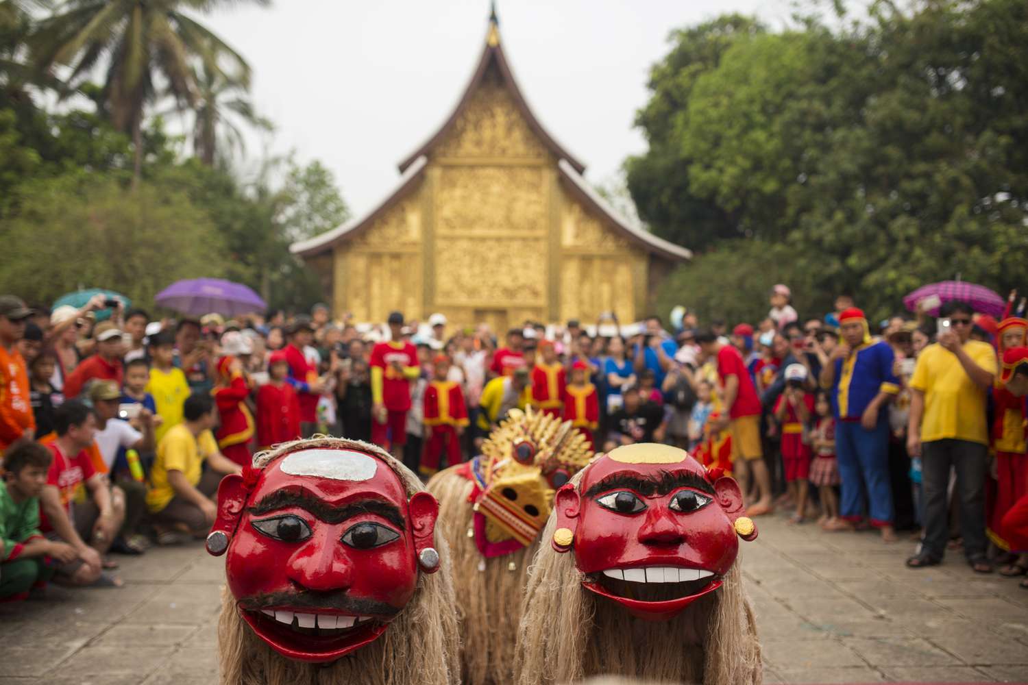 boun pi mai, laos new year