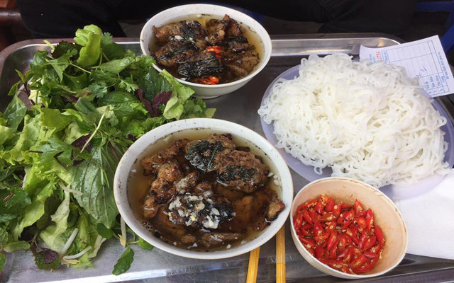 bun cha hang than, cha ca thang long, cha ca hanoi, what to eat in hanoi, hanoi cuisine, hanoi delicacies