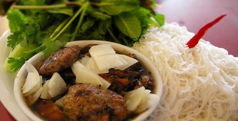 bun-cha-must-try-cuisine-to-try-in-hanoi