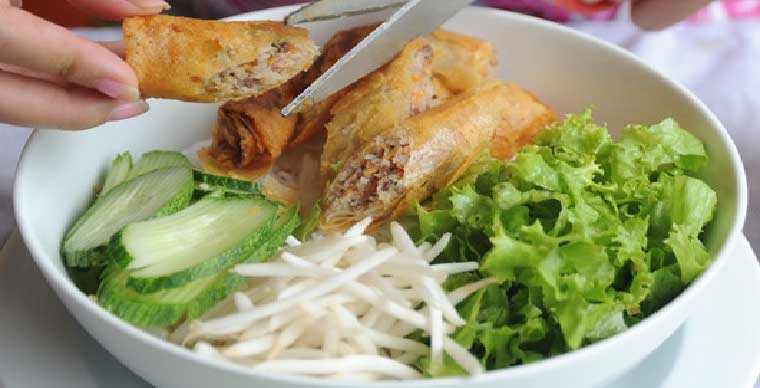 bun-thit-nuong-must-try-food-vietnam-saigon