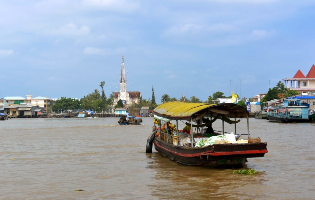 cai be floating market, cai be, mekong delta vietnam, delta mekong travel guide