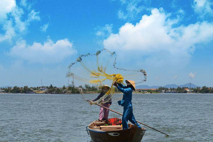 cam thanh village around hoi an town fishing