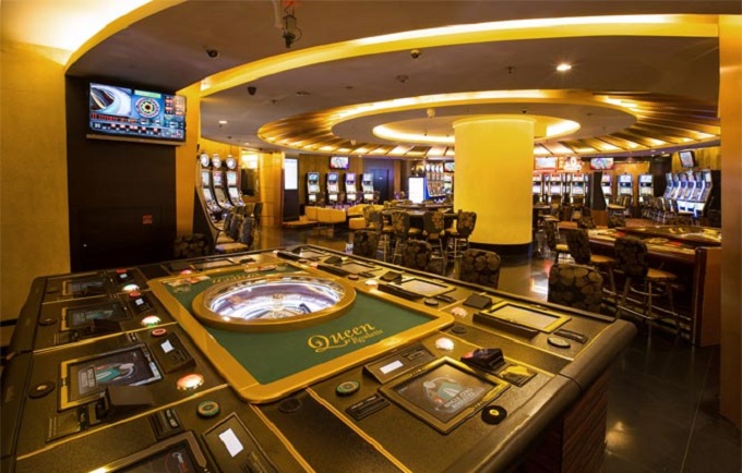luxurious gambling clubs, 8 casinos in vietnam, 8 vietnamese casinos, gambling in vietnam, poker vietnam, casino club royal