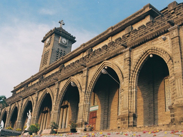 Nha Trang stone cathedral, French architecture, Nui church