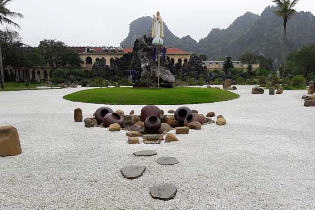 chau son monastery ninh binh