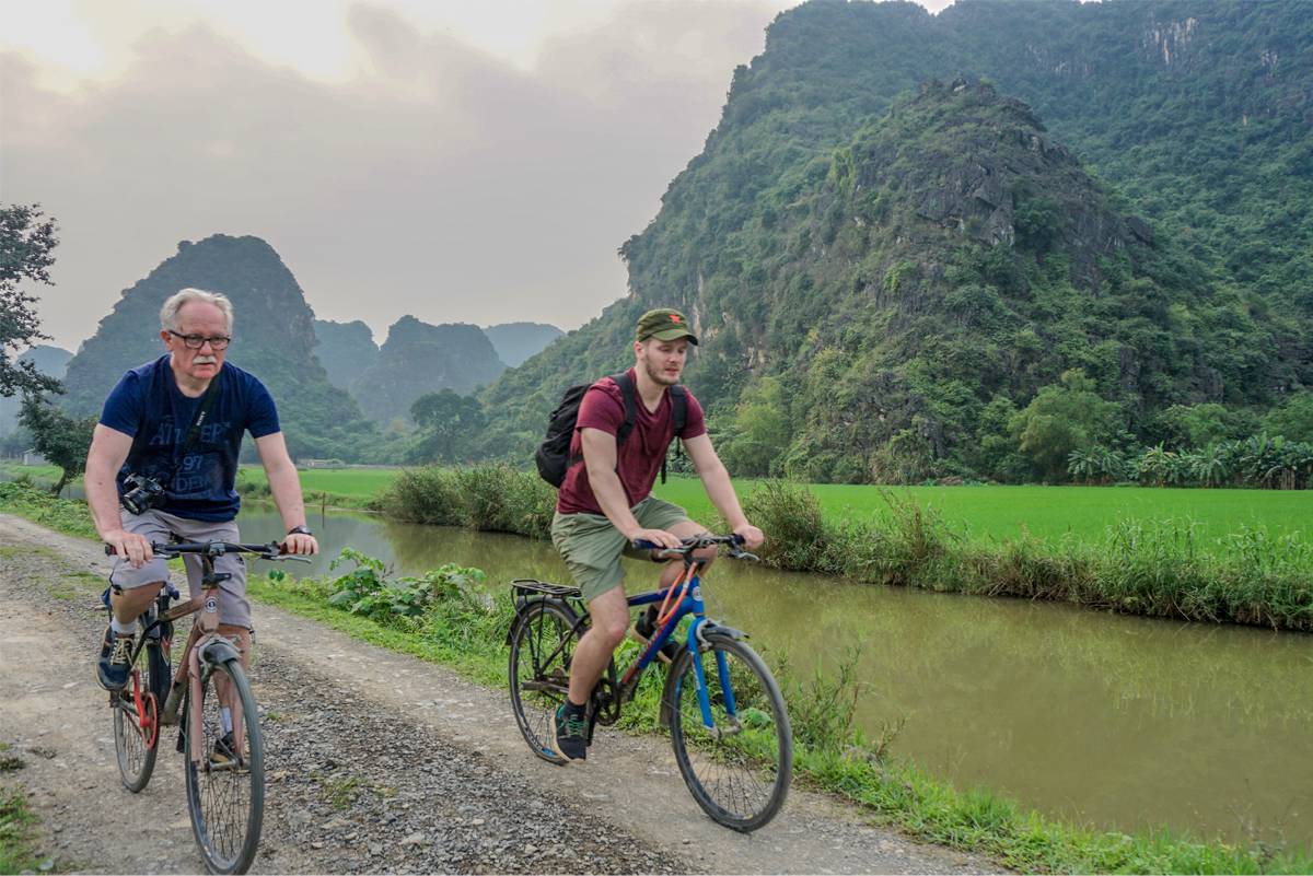 Cycling to Explore the Peaceful Countryside in Ninh Binh
