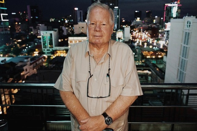 David Brill, a former war cameraman, is moved upon returning to Ho Chi Minh City, 50 years after filming the last hours of the fall of Saigon. Photo: ABC