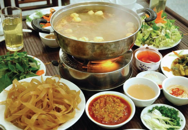 different-kind-of-noodle-in-vietnam-banh-da