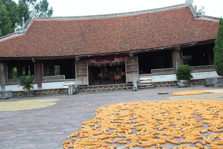 duong lam village hanoi communal house