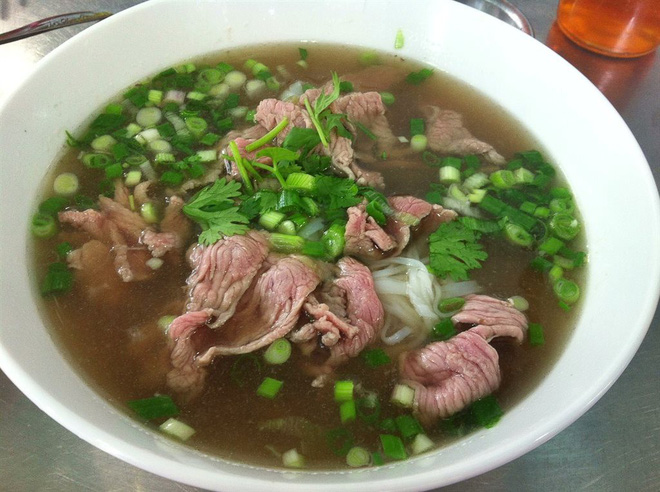 The 5 oldest restaurants in Saigon for tasting Pho