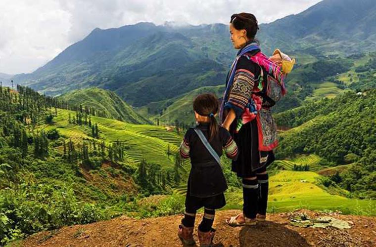 ethnic-groups-in-sapa-black-hmong