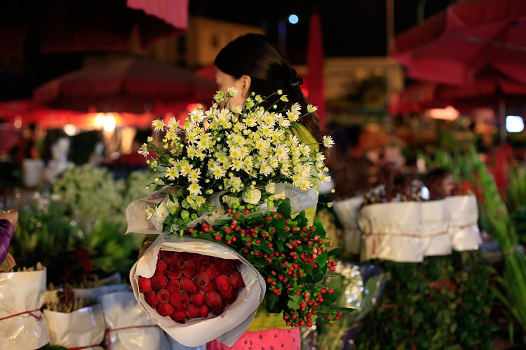 flower market hanoi tay tuu