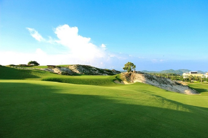 beautiful golf courses, vietnam golf tour, travel vietnam, vietnam golf, bluffs ho tram