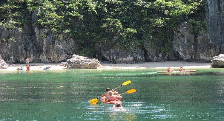 ha long bay three peach beach